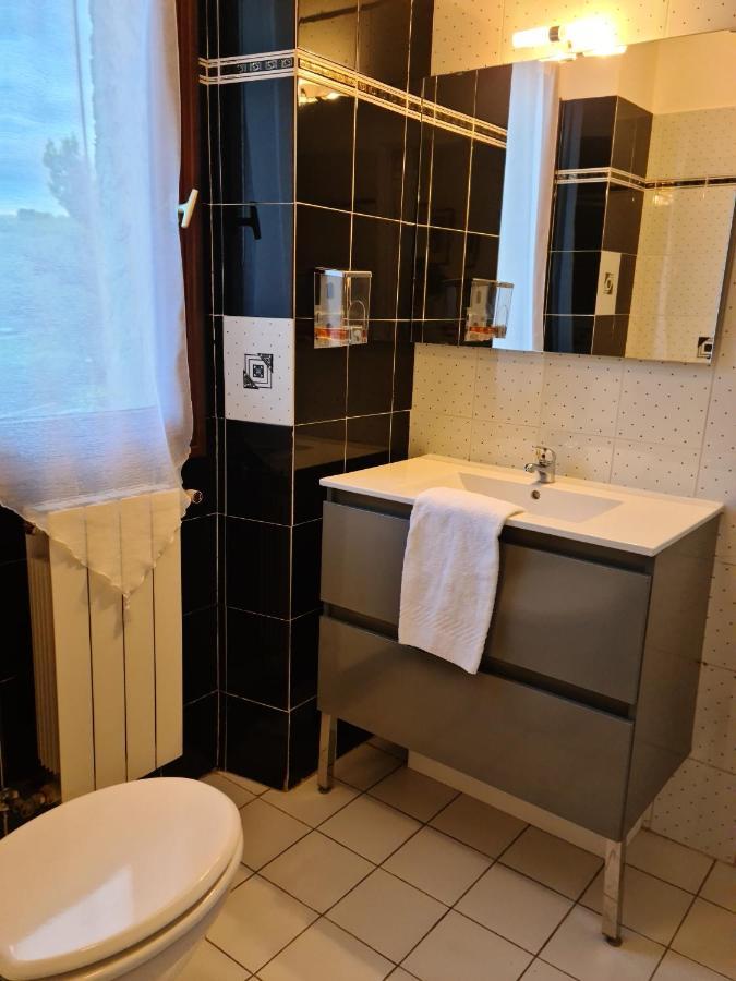 Auberge La Folie ソセ・レ・パン エクステリア 写真